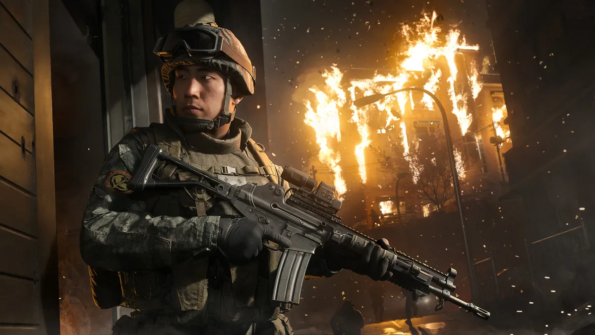 MW4 operator standing in a deployment screen